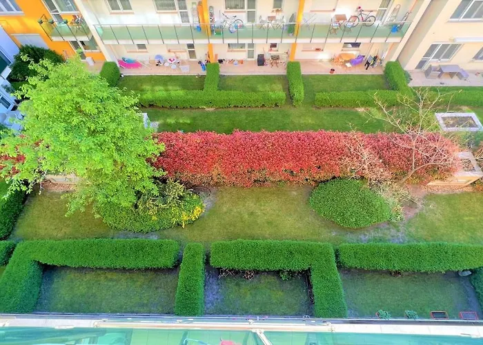 Happy Living Apartment W Balcony